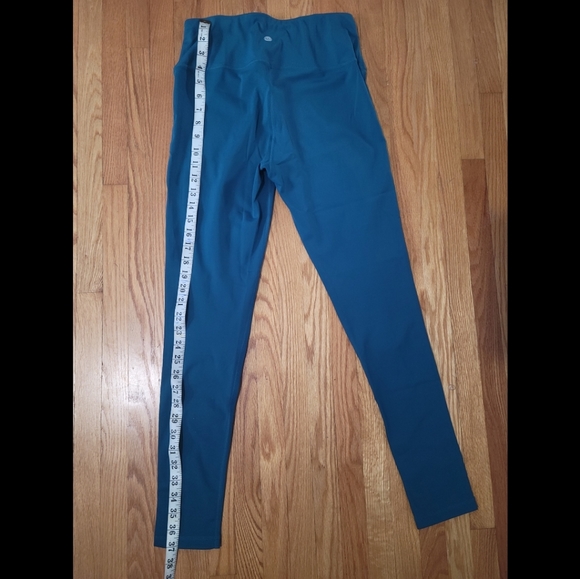 Queenieke leggings size 8/10 (medium) - Picture 8 of 8